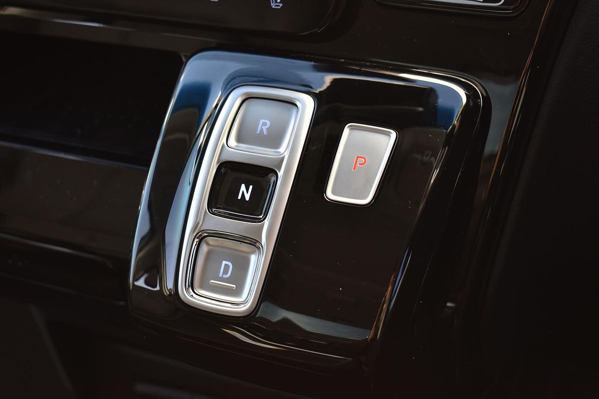 2025 Hyundai STARIA Highlander US4.V3