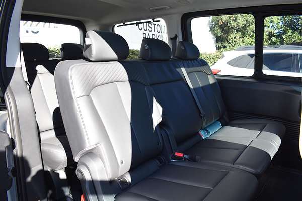 2025 Hyundai STARIA Highlander US4.V3