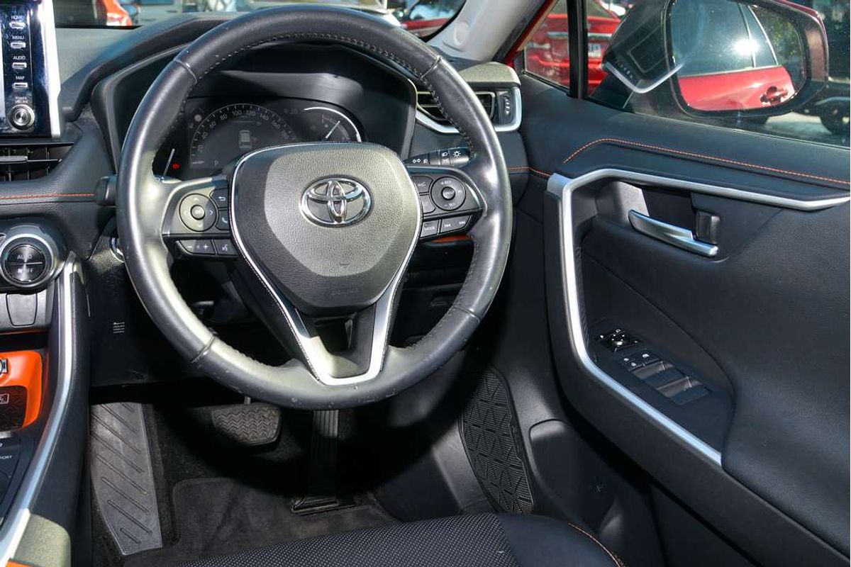 2020 Toyota RAV4 Edge AXAA54R