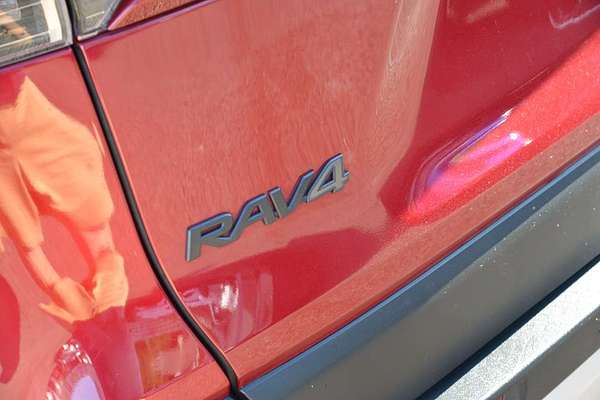 2020 Toyota RAV4 Edge AXAA54R