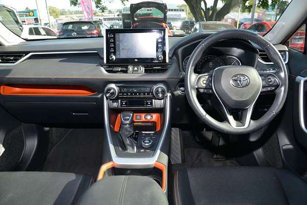 2020 Toyota RAV4 Edge AXAA54R