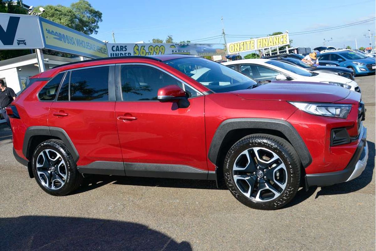 2020 Toyota RAV4 Edge AXAA54R
