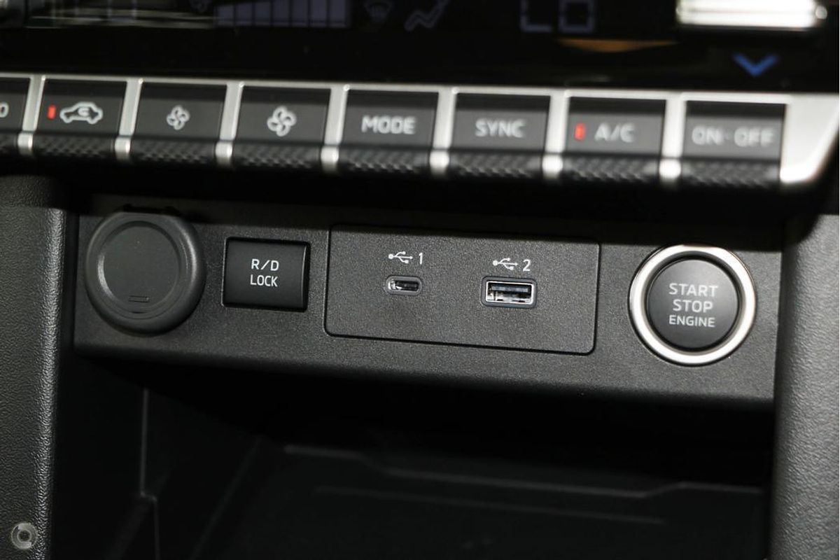 2024 Mitsubishi Triton GSR MV 4X4