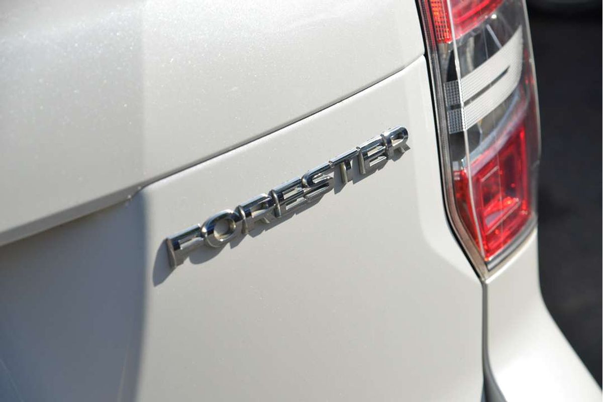 2015 Subaru FORESTER 2.5i-L S4