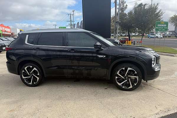 2024 Mitsubishi Outlander PHEV Exceed Tourer ZM