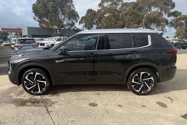 2024 Mitsubishi Outlander PHEV Exceed Tourer ZM