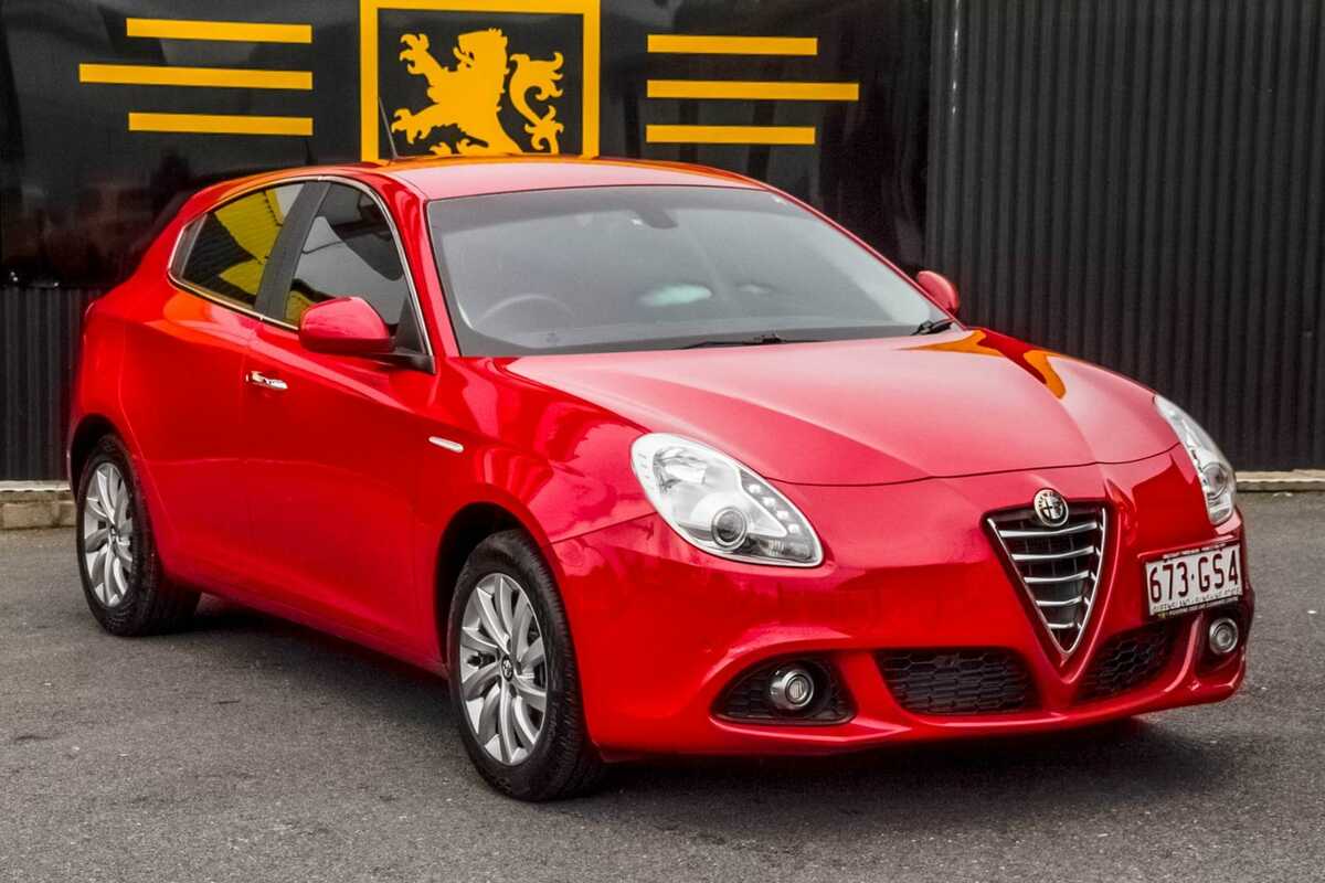 2015 Alfa Romeo Giulietta Distinctive Series 1