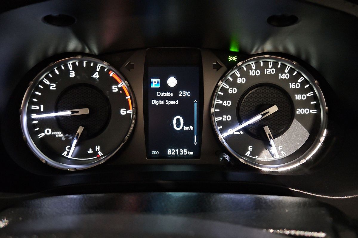 2021 Toyota Hilux SR GUN126R 4X4