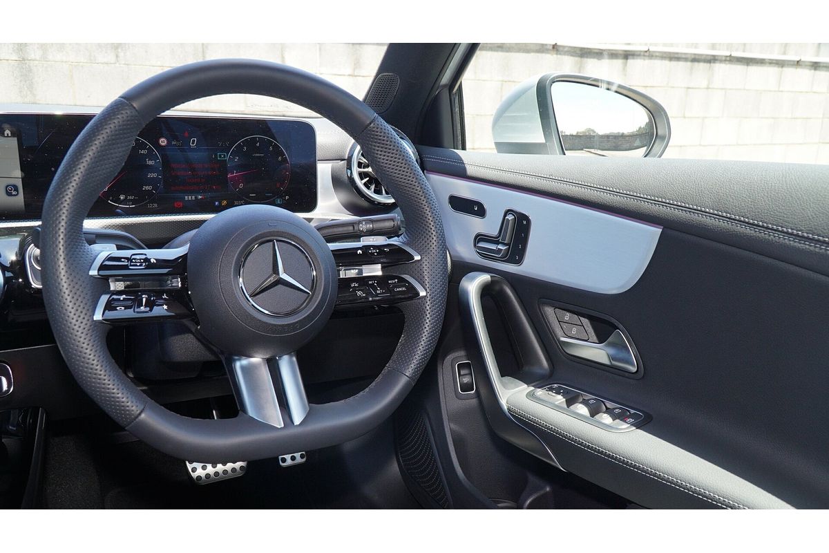 2024 Mercedes-Benz A-Class A250 V177