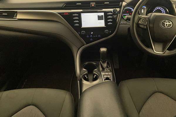2018 Toyota Camry Ascent AXVH71R