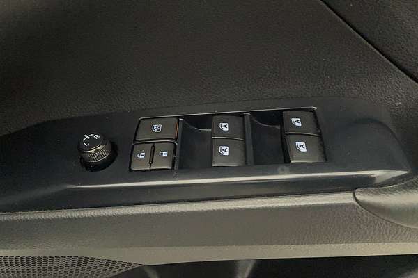 2018 Toyota Camry Ascent AXVH71R