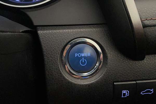 2018 Toyota Camry Ascent AXVH71R
