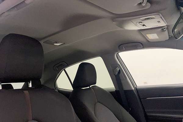 2018 Toyota Camry Ascent AXVH71R
