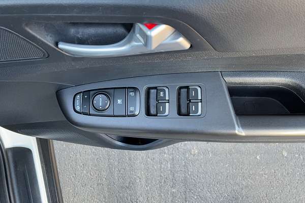 2020 Kia Sportage S QL