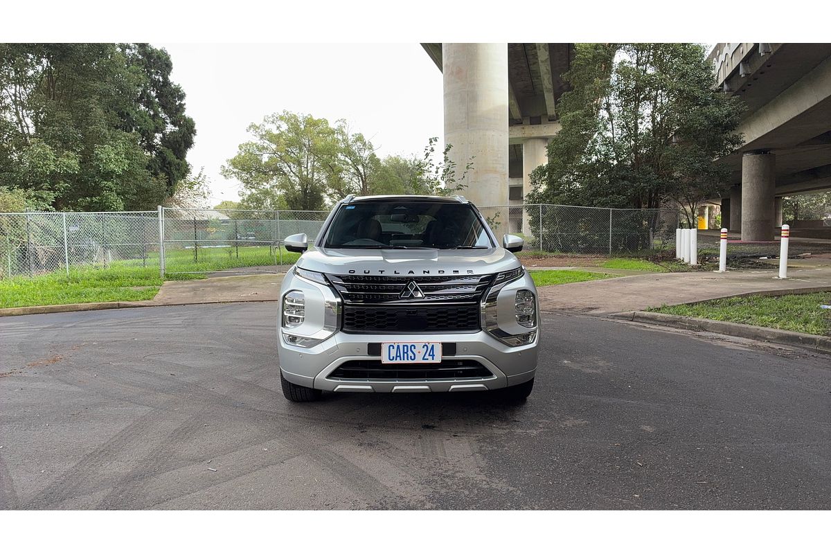 2024 Mitsubishi Outlander Exceed Tourer ZM