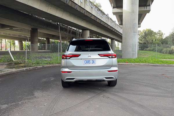 2024 Mitsubishi Outlander Exceed Tourer ZM