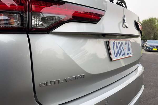 2024 Mitsubishi Outlander Exceed Tourer ZM