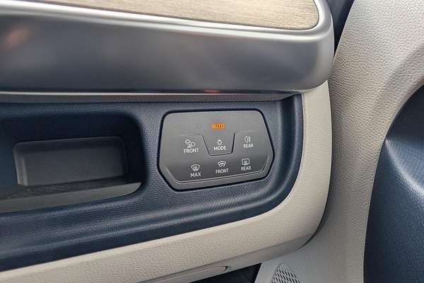 2025 Volkswagen ID. Buzz Pro BEV560 EB LWB
