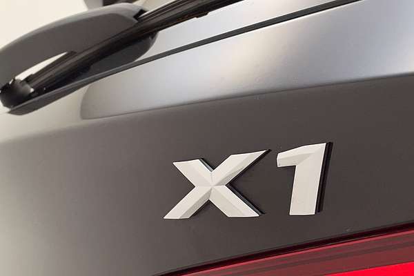2018 BMW X1 sDrive18i F48