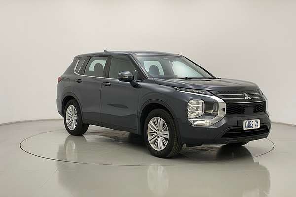 2023 Mitsubishi Outlander ES ZM