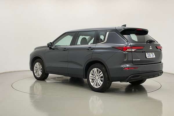 2023 Mitsubishi Outlander ES ZM
