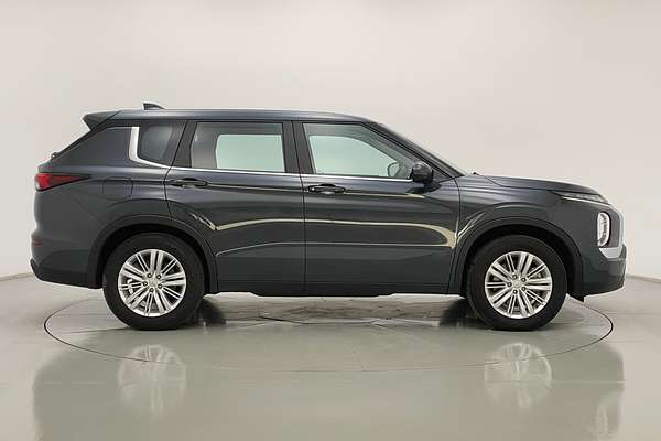 2023 Mitsubishi Outlander ES ZM