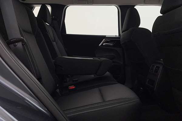 2023 Mitsubishi Outlander ES ZM