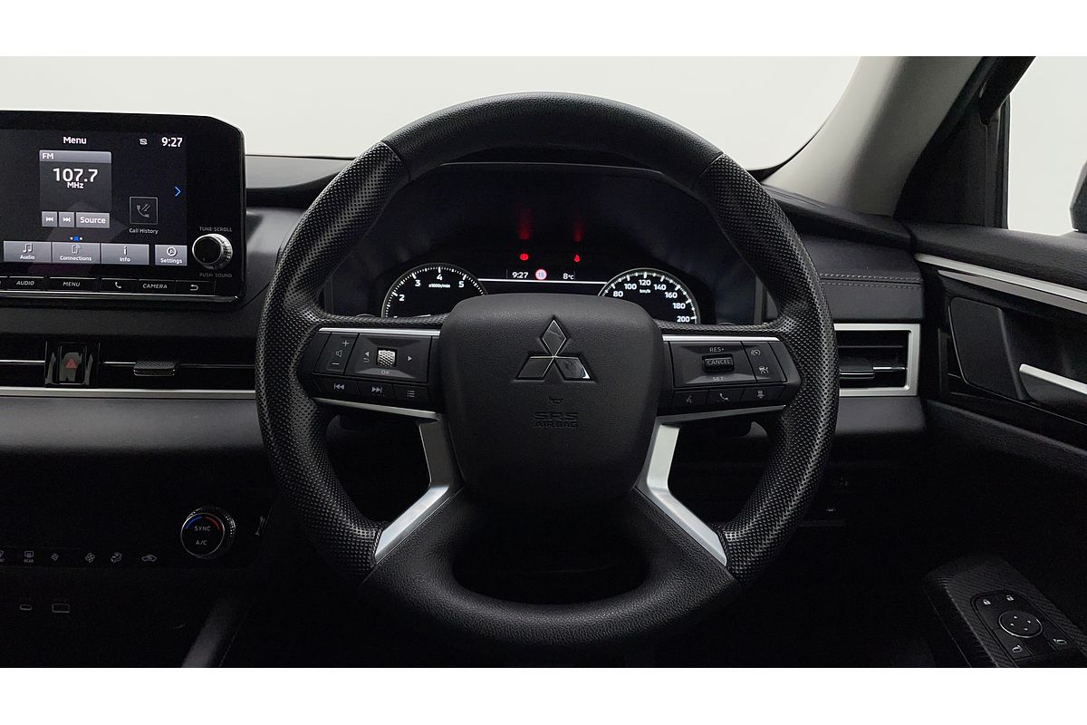 2023 Mitsubishi Outlander ES ZM
