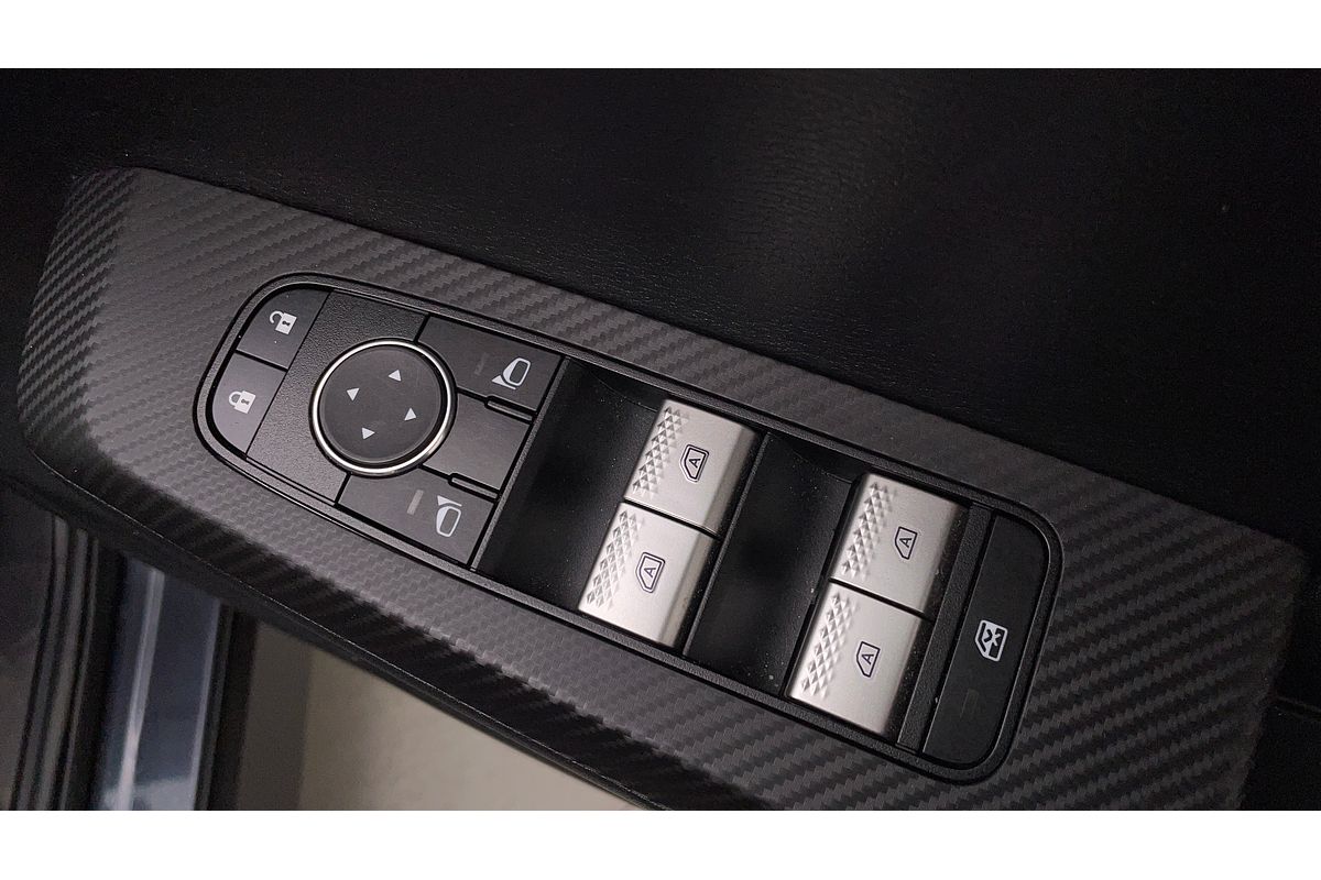 2023 Mitsubishi Outlander ES ZM
