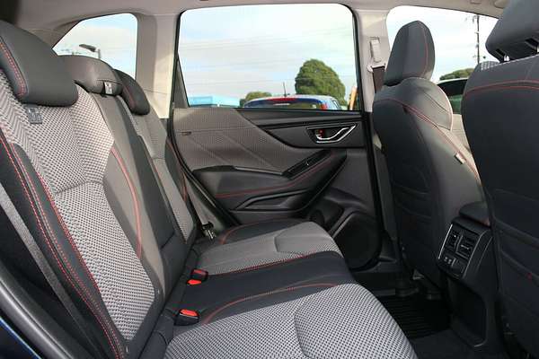 2022 Subaru Forester 2.5i Sport S5