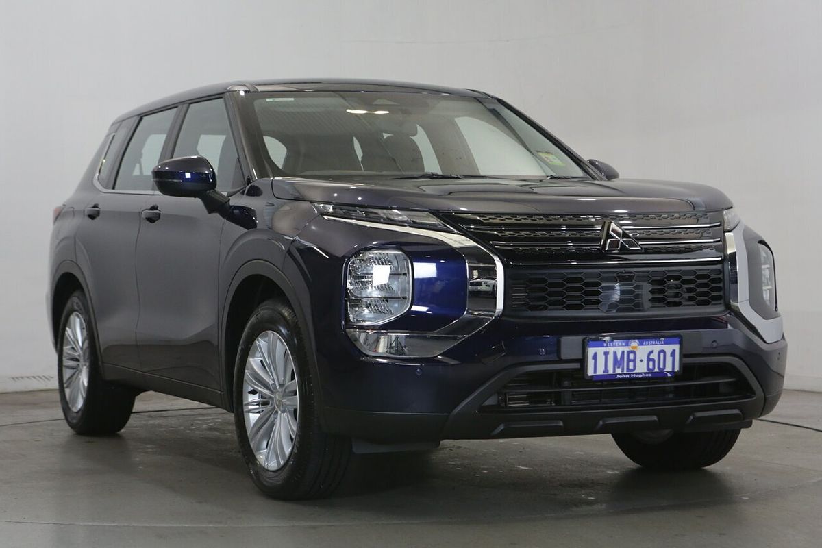 2024 Mitsubishi Outlander ES ZM