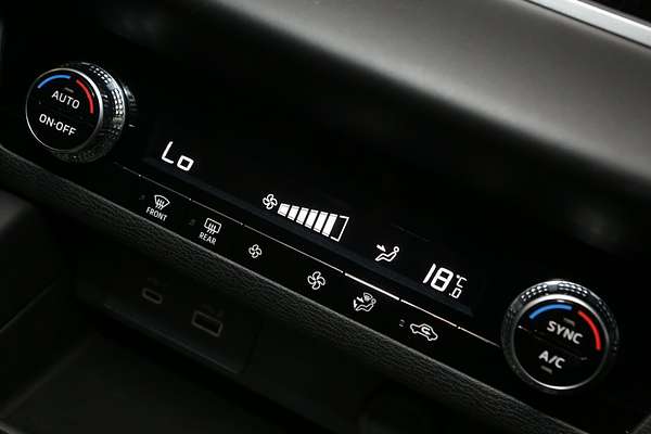 2024 Mitsubishi Outlander ES ZM