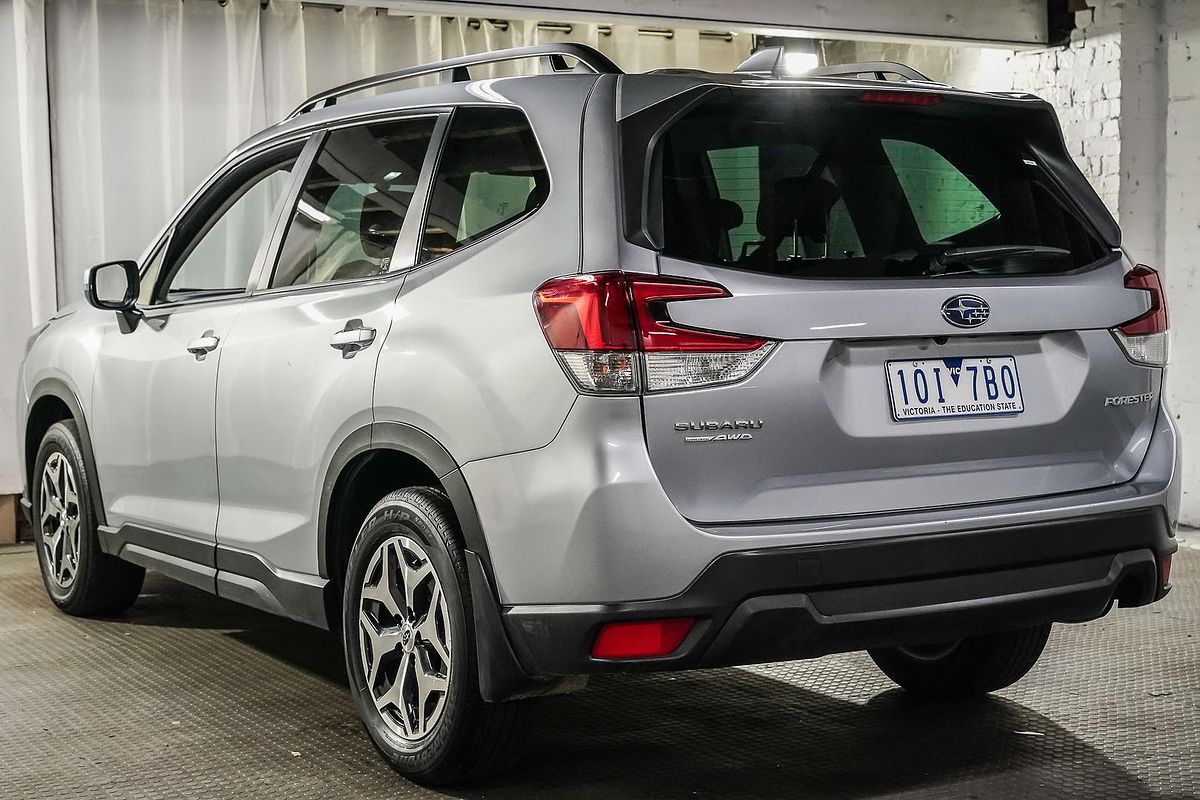 2023 Subaru Forester 2.5i 50 Years Edition S5