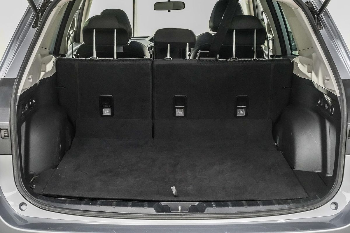 2023 Subaru Forester 2.5i 50 Years Edition S5