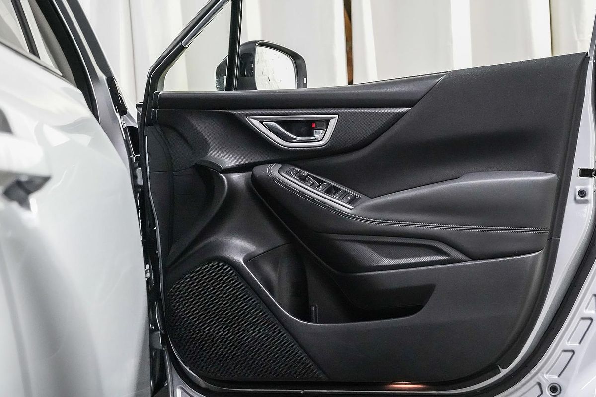 2023 Subaru Forester 2.5i 50 Years Edition S5