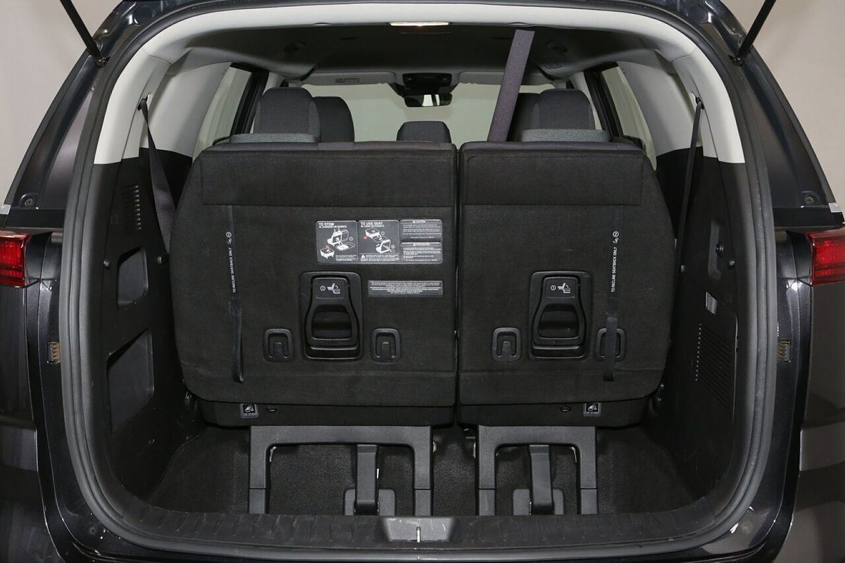 2023 Kia Carnival S KA4