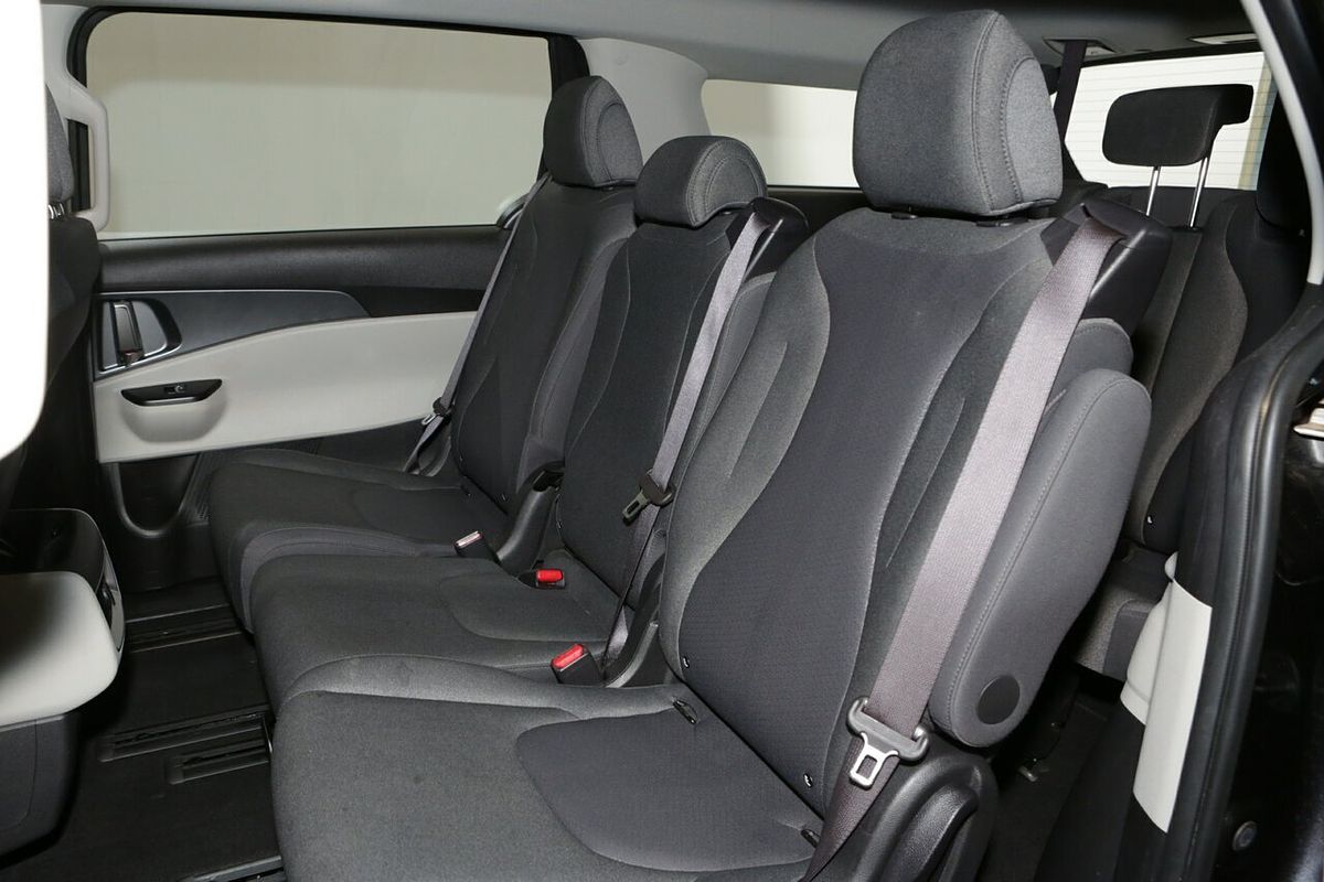 2023 Kia Carnival S KA4