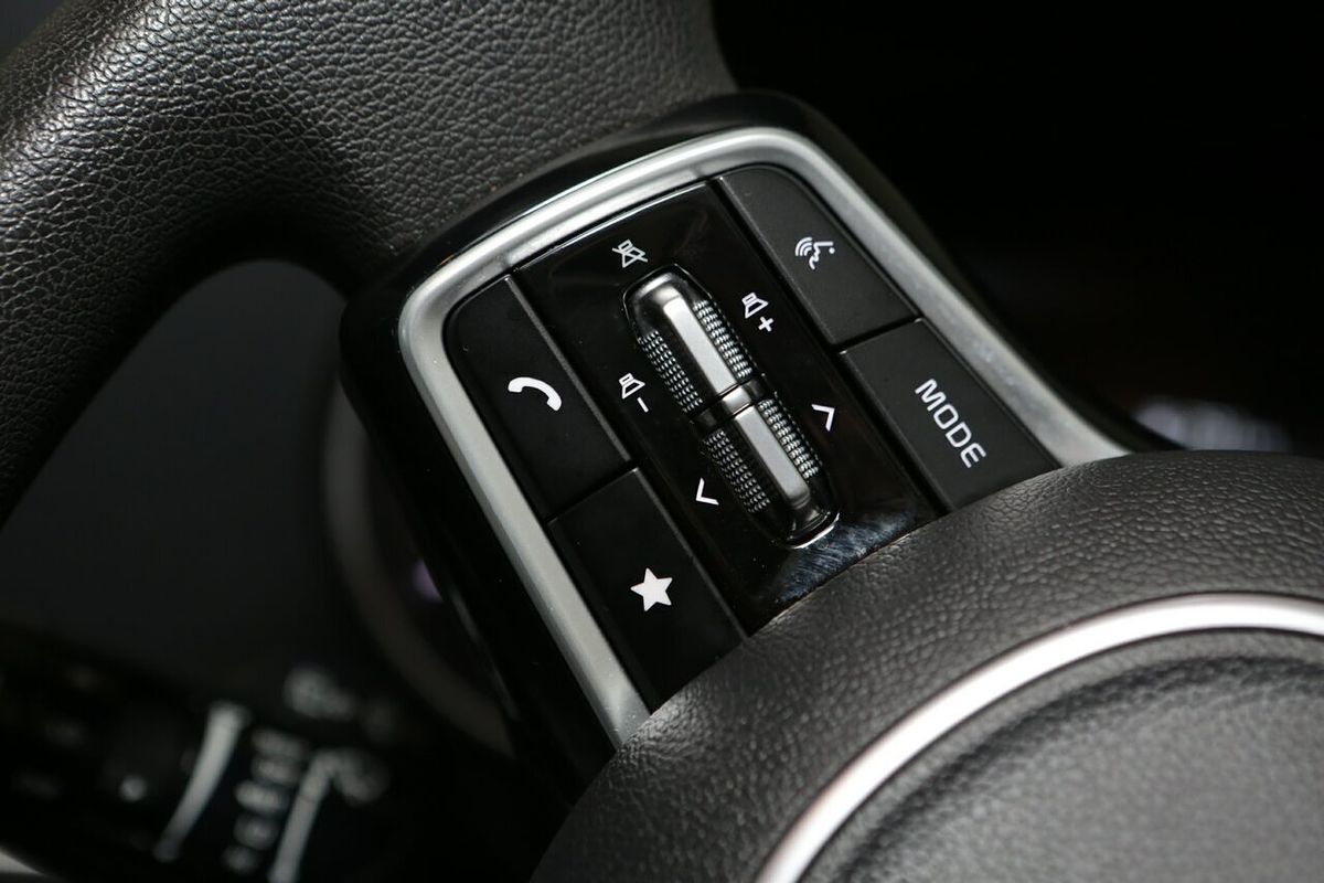2023 Kia Carnival S KA4