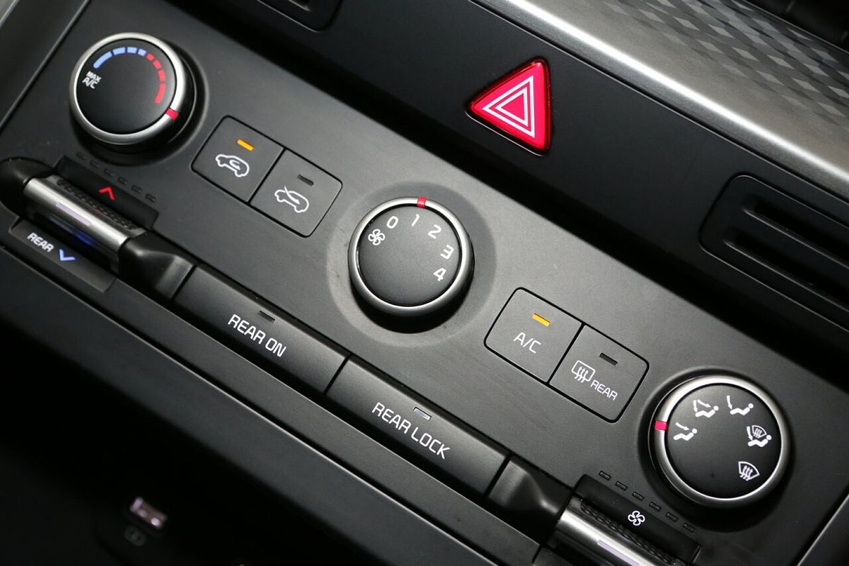 2023 Kia Carnival S KA4
