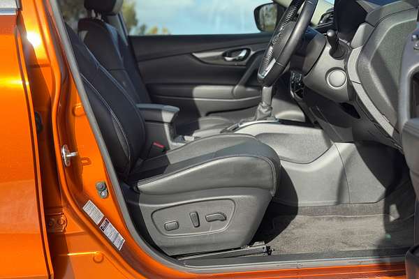 2021 Nissan X-TRAIL ST-L T32