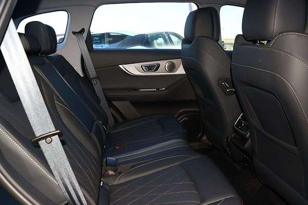 2025 Chery Tiggo 8 Pro Max Ultimate AWD T31