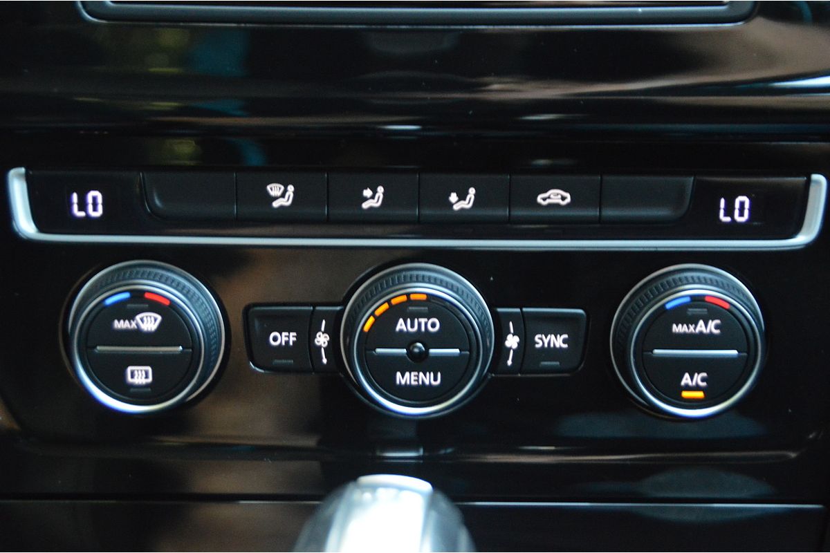 2015 Volkswagen Golf 103TSI Highline 7