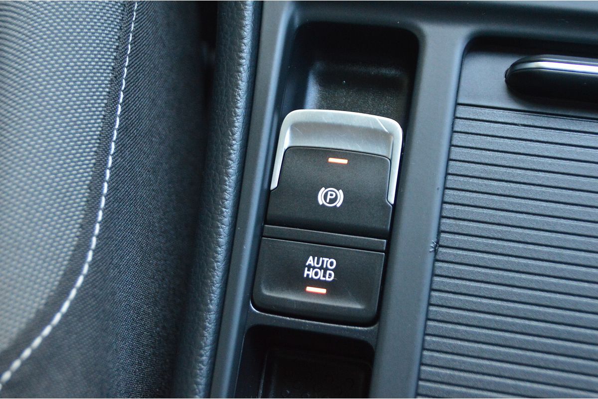 2015 Volkswagen Golf 103TSI Highline 7