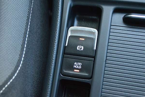 2015 Volkswagen Golf 103TSI Highline 7