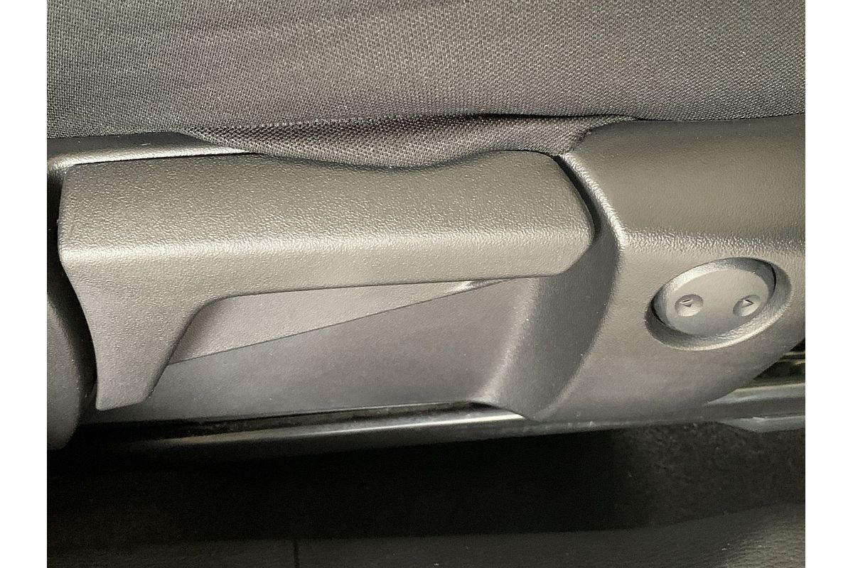2023 Mitsubishi Outlander ES ZM