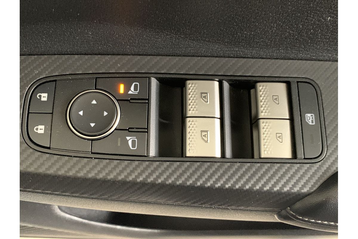2023 Mitsubishi Outlander ES ZM