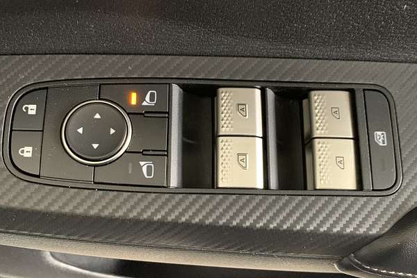 2023 Mitsubishi Outlander ES ZM