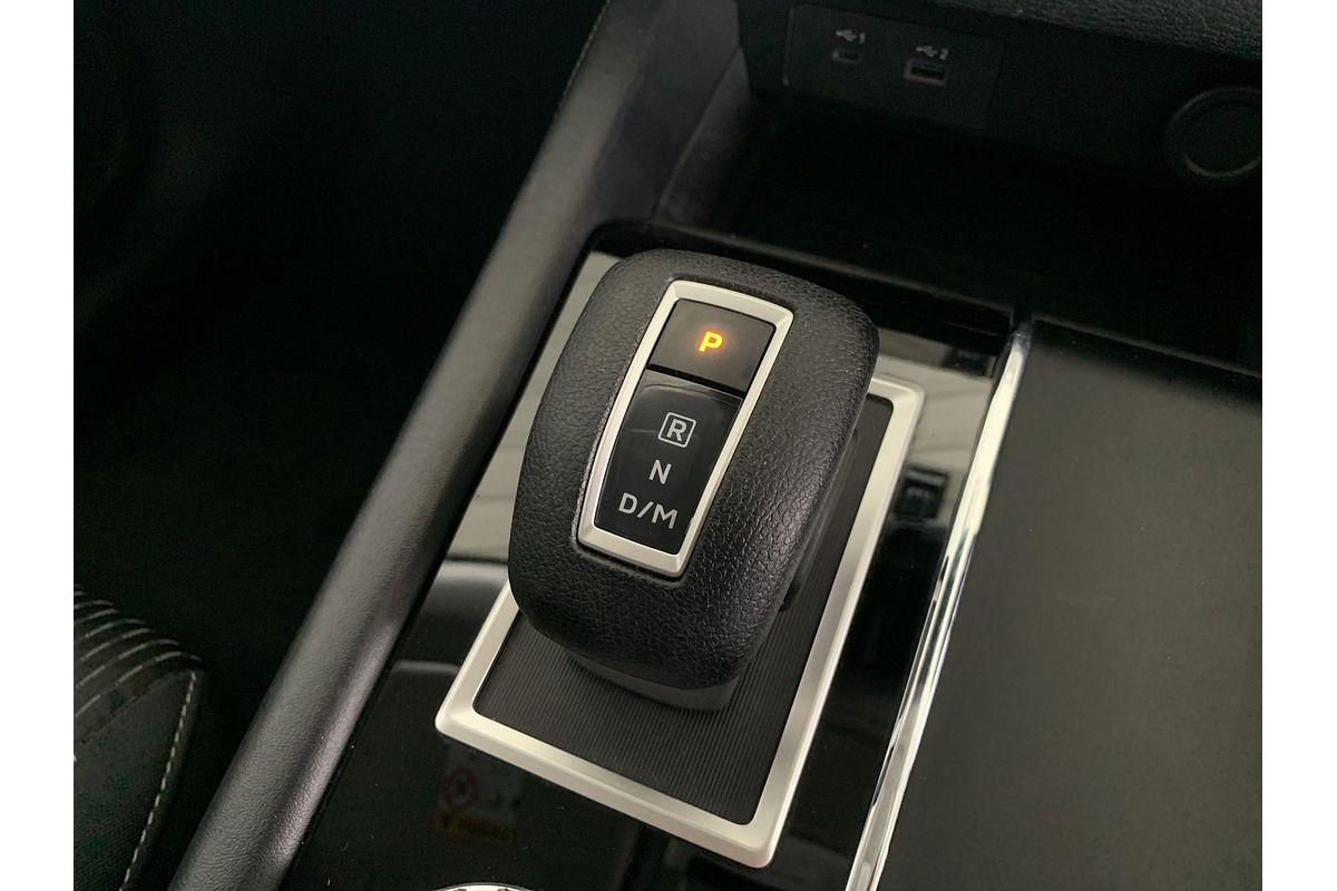 2023 Mitsubishi Outlander ES ZM