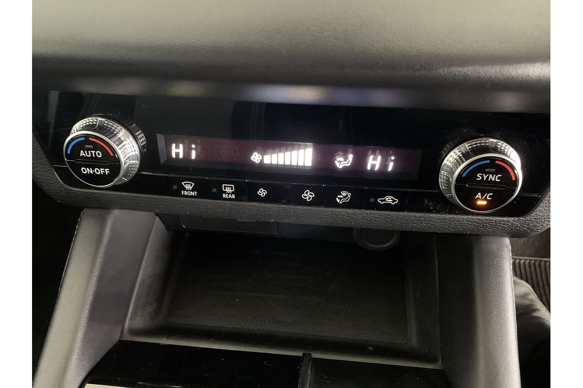 2023 Mitsubishi Outlander ES ZM