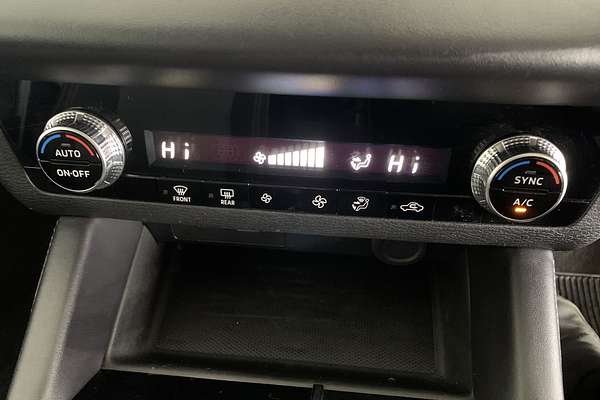 2023 Mitsubishi Outlander ES ZM